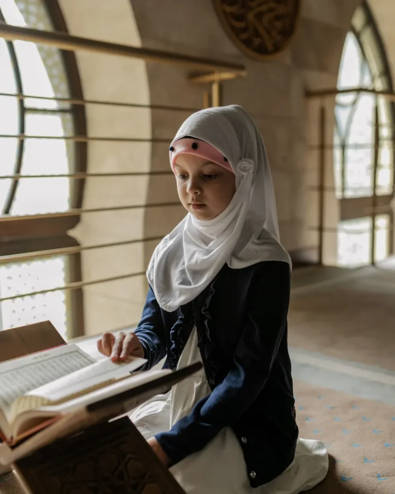 Daily Duas for Kids: With Meaning and Tips
